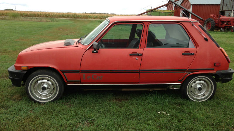 Illustration for article titled Your Painfully Tragic Stories Of The Worst Cars You've Ever Owned